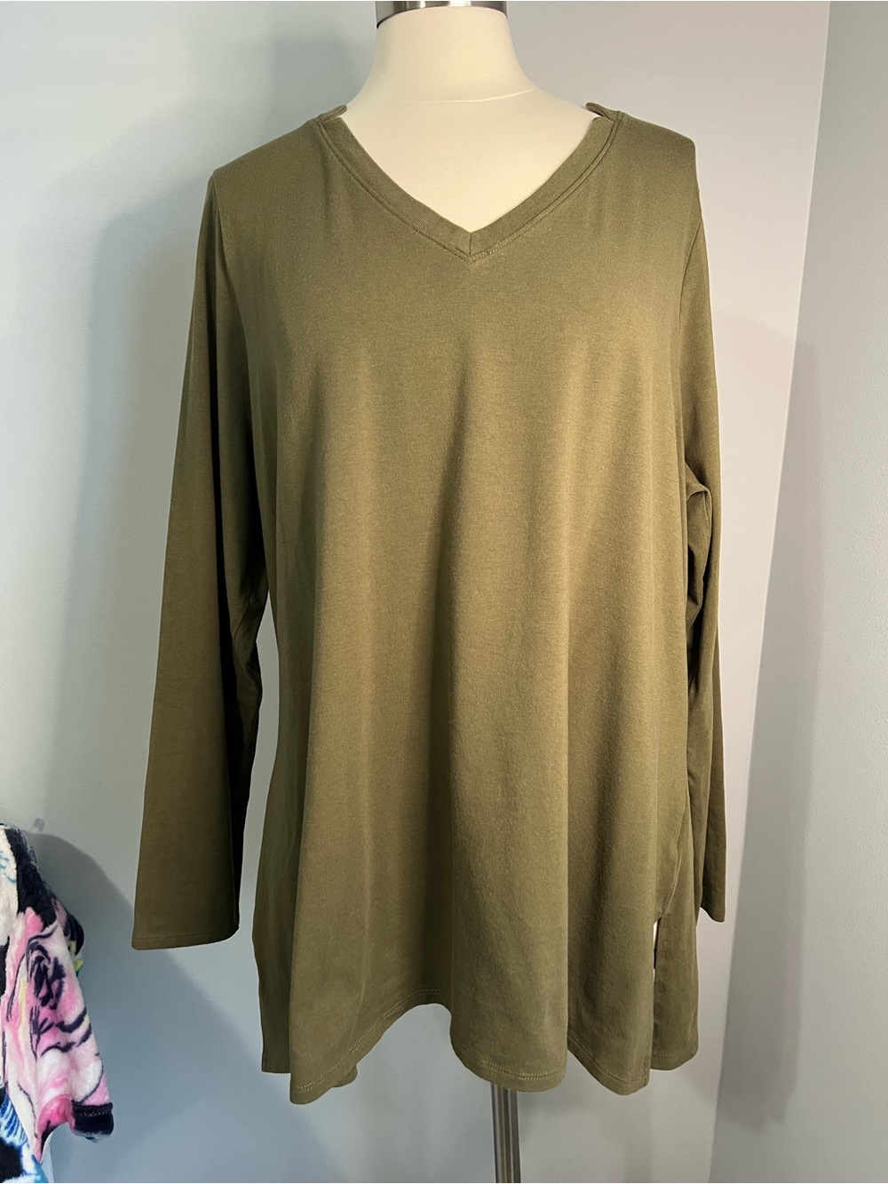 Belle by Kim Gravel Size XL Green TripleLuxe Pima V-Neck Long Sleeve Tunic Top